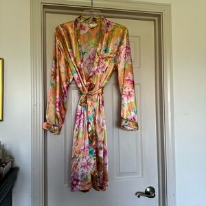 Pink K size small floral robe